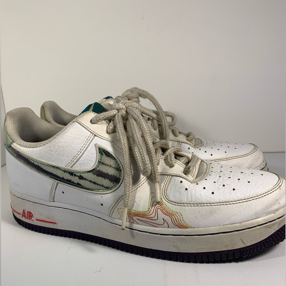 Men’s 9.5 Air Force 1’s